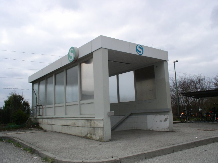 Hohenbrunn Bahnhof